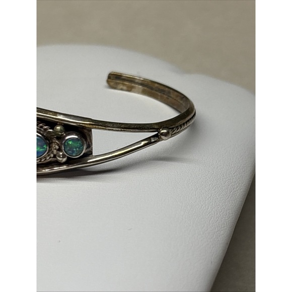 BENNIE BOWEKATY BRACELET STERLING SILVER WITH OPALS - Picture 4 of 16